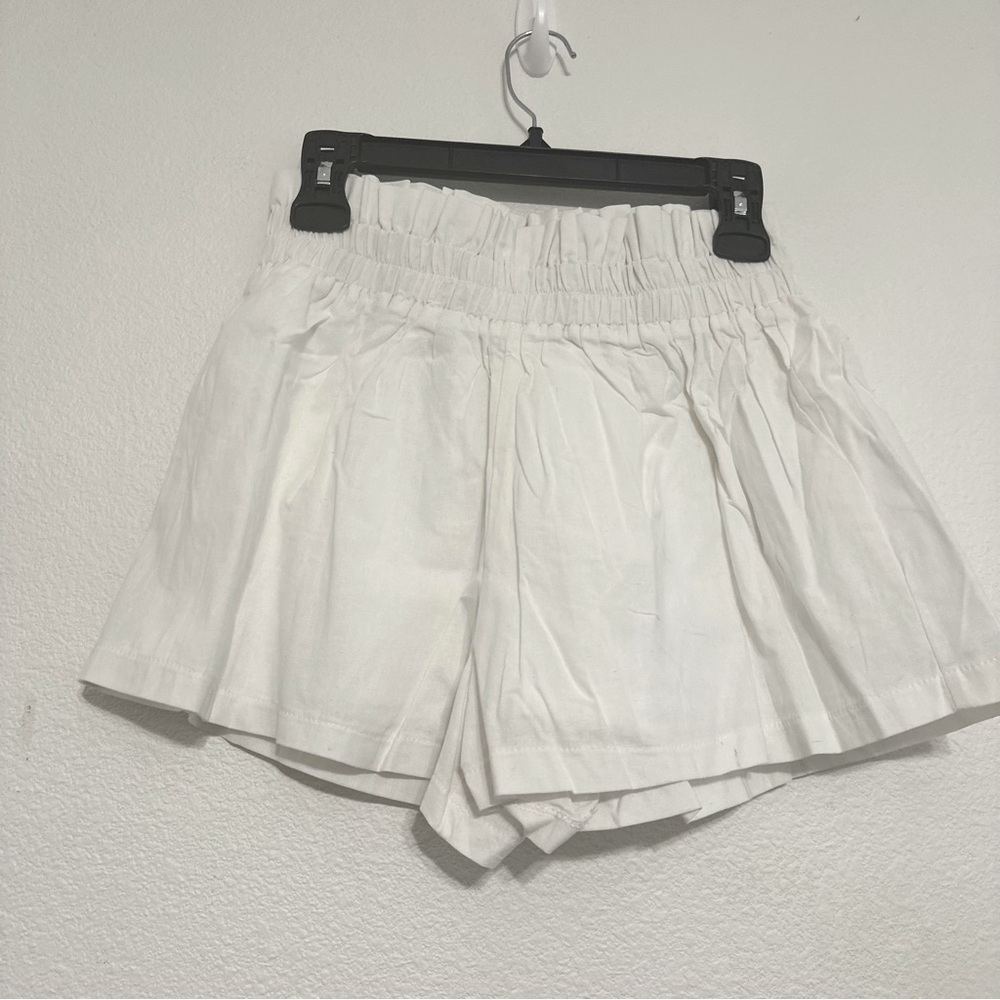*Set* Fashion Nova, ‘Still Workin’, Women's White Belted Jacket and Shorts Set - Picture 8 of 16
